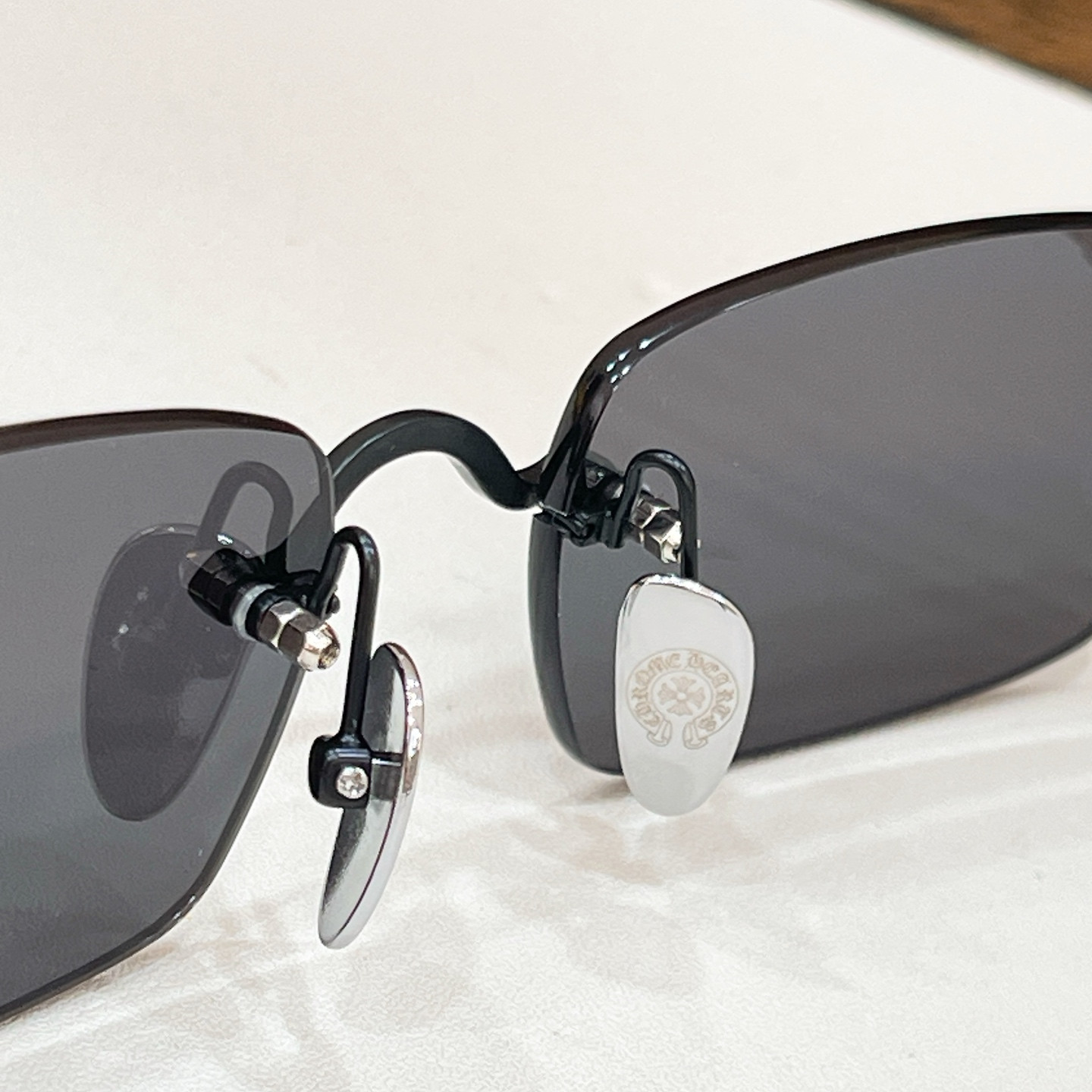 Ch*0me He**ts glasses piles iii 55-20-144