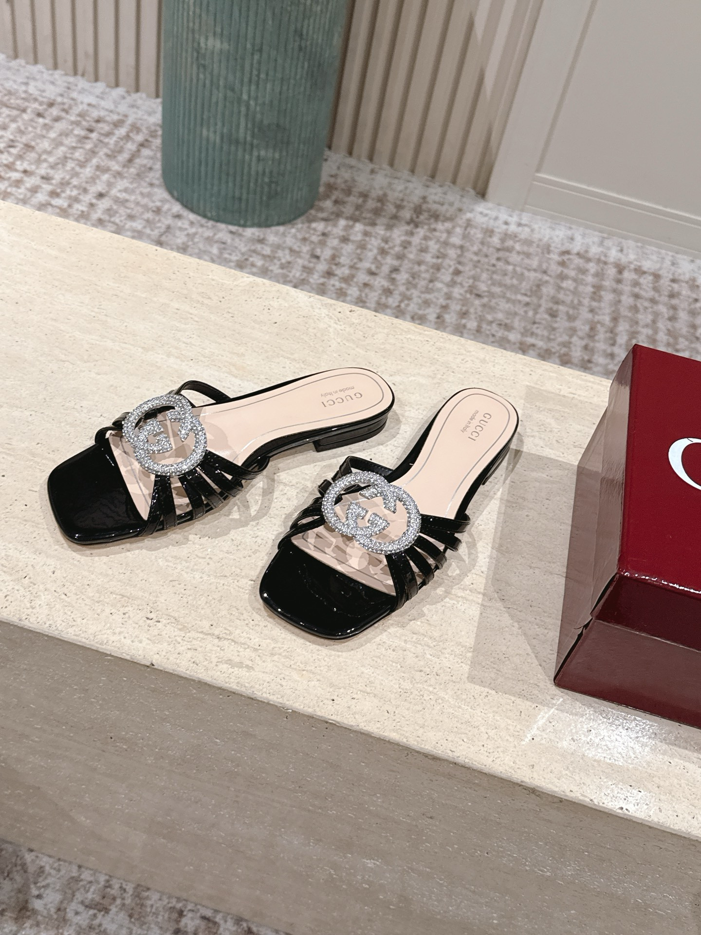 ua Gvc*1 slides