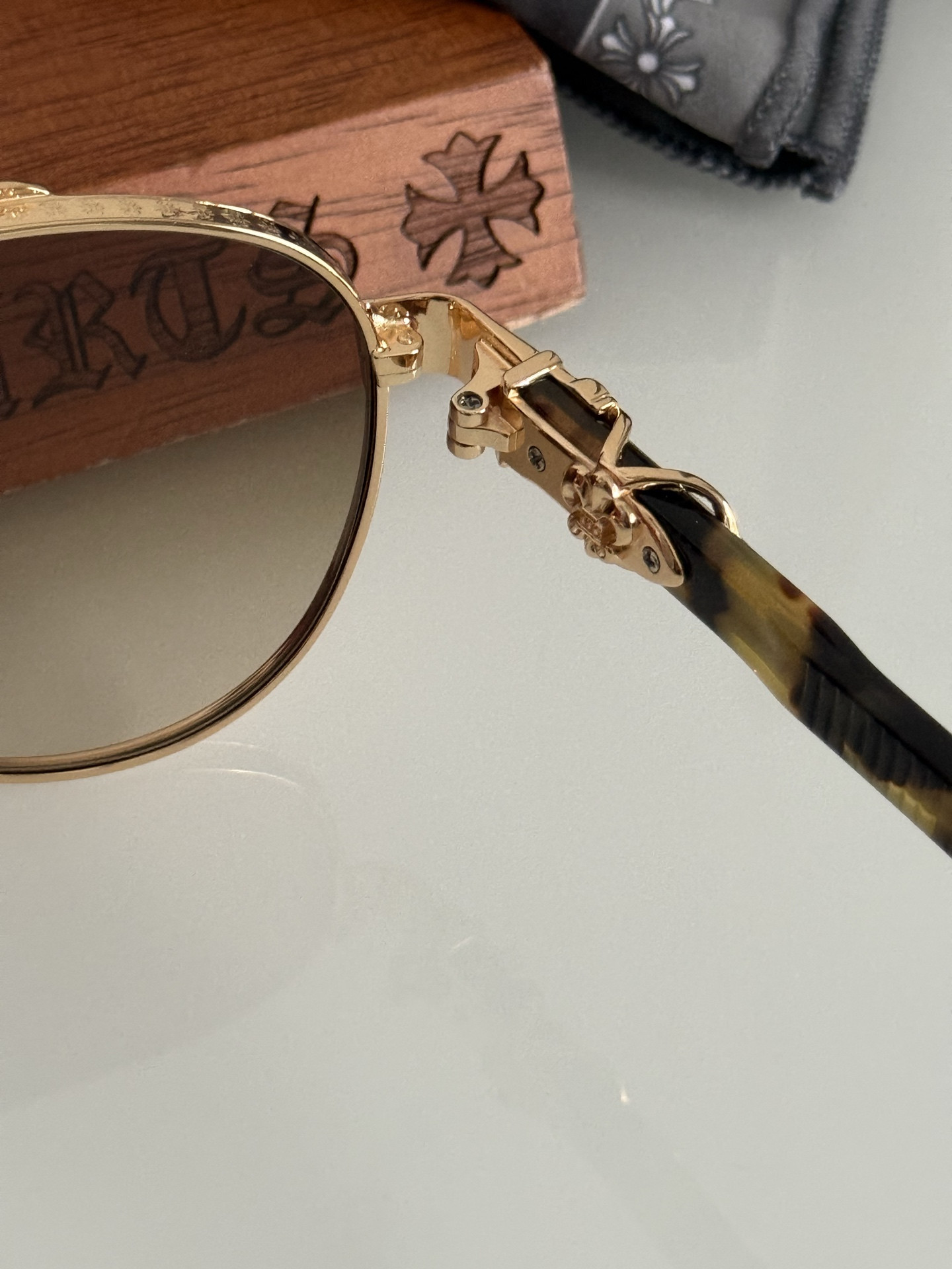Ch*0me He**ts glasses ch8278 62-14-154