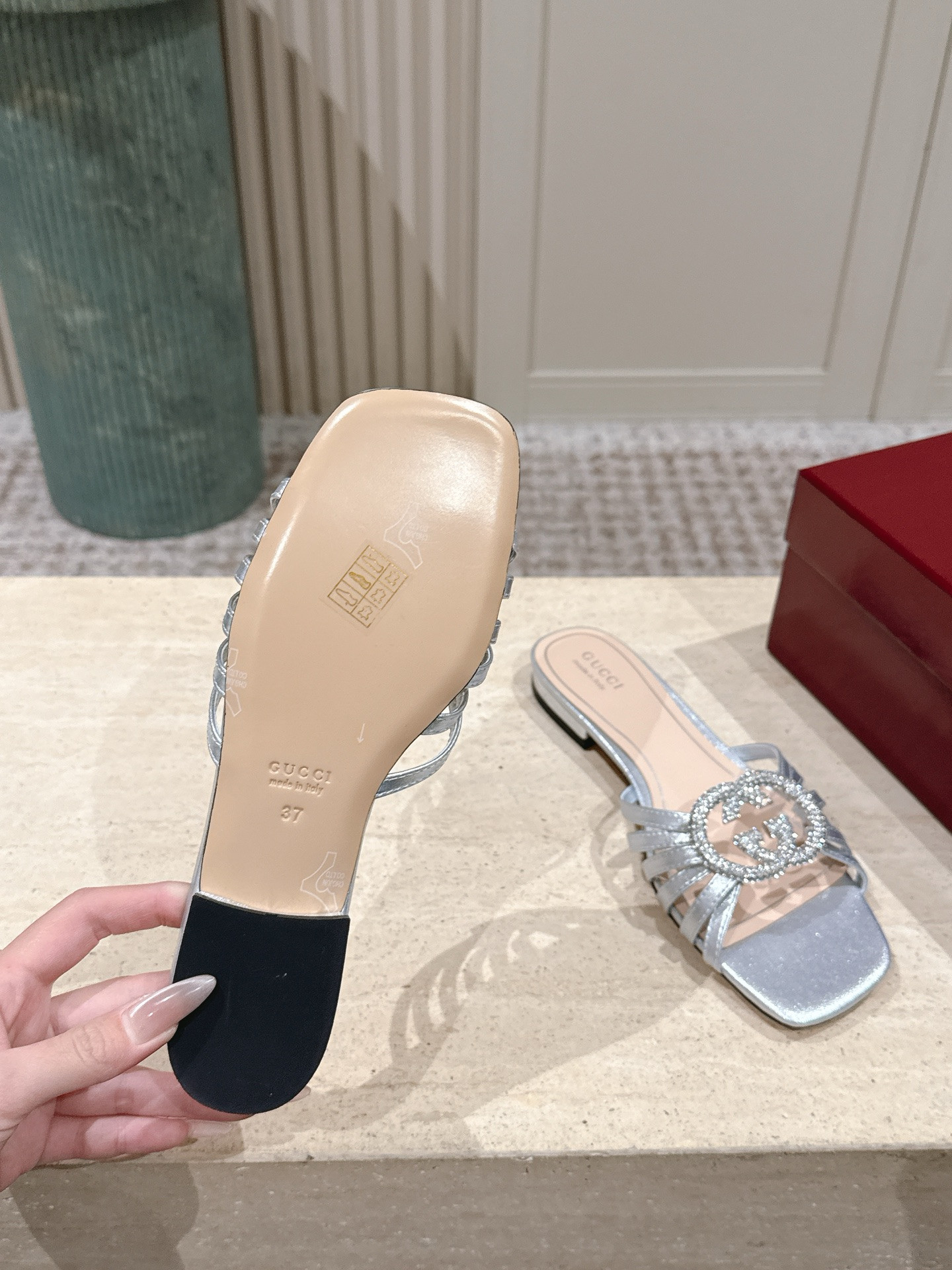 ua Gvc*1 slides