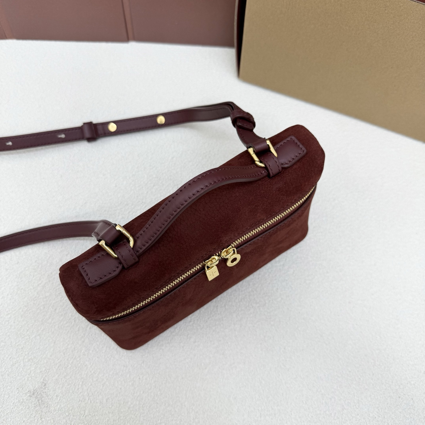 L0r0 P1ana extra pocket l19 11 x 19 x 6.5 cm