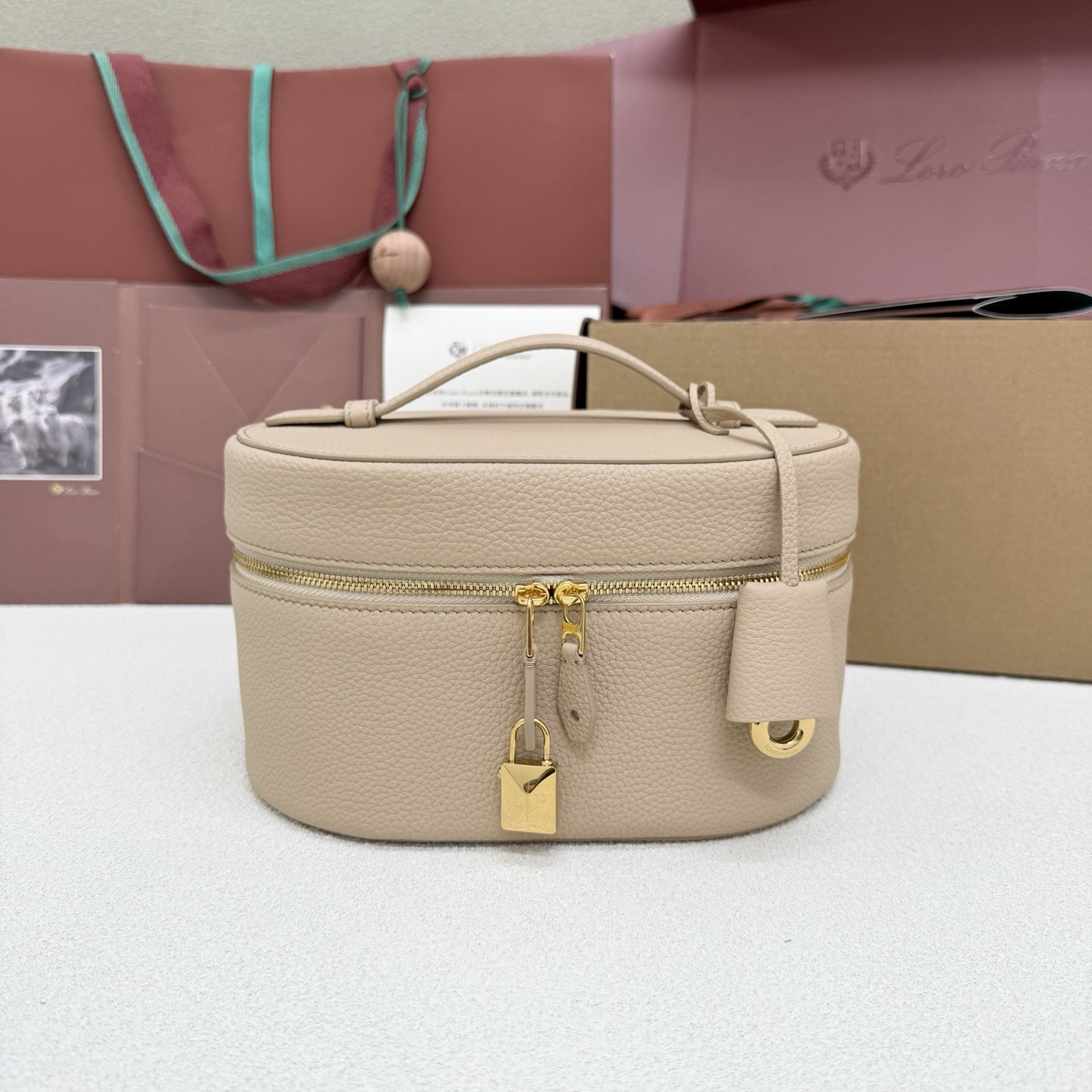 Loro Piana Extra Vanity Case 21x15x12cm