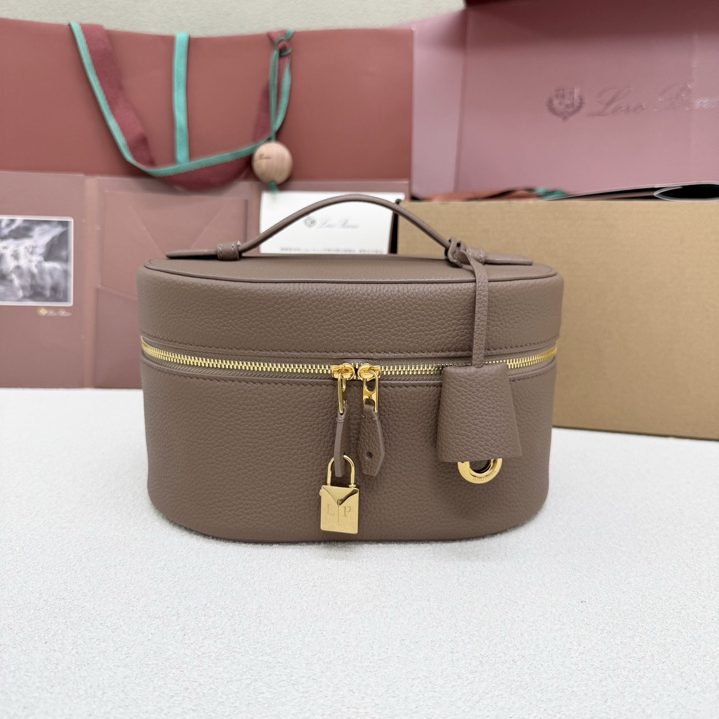 Loro Piana Extra Vanity Case 21x15x12cm