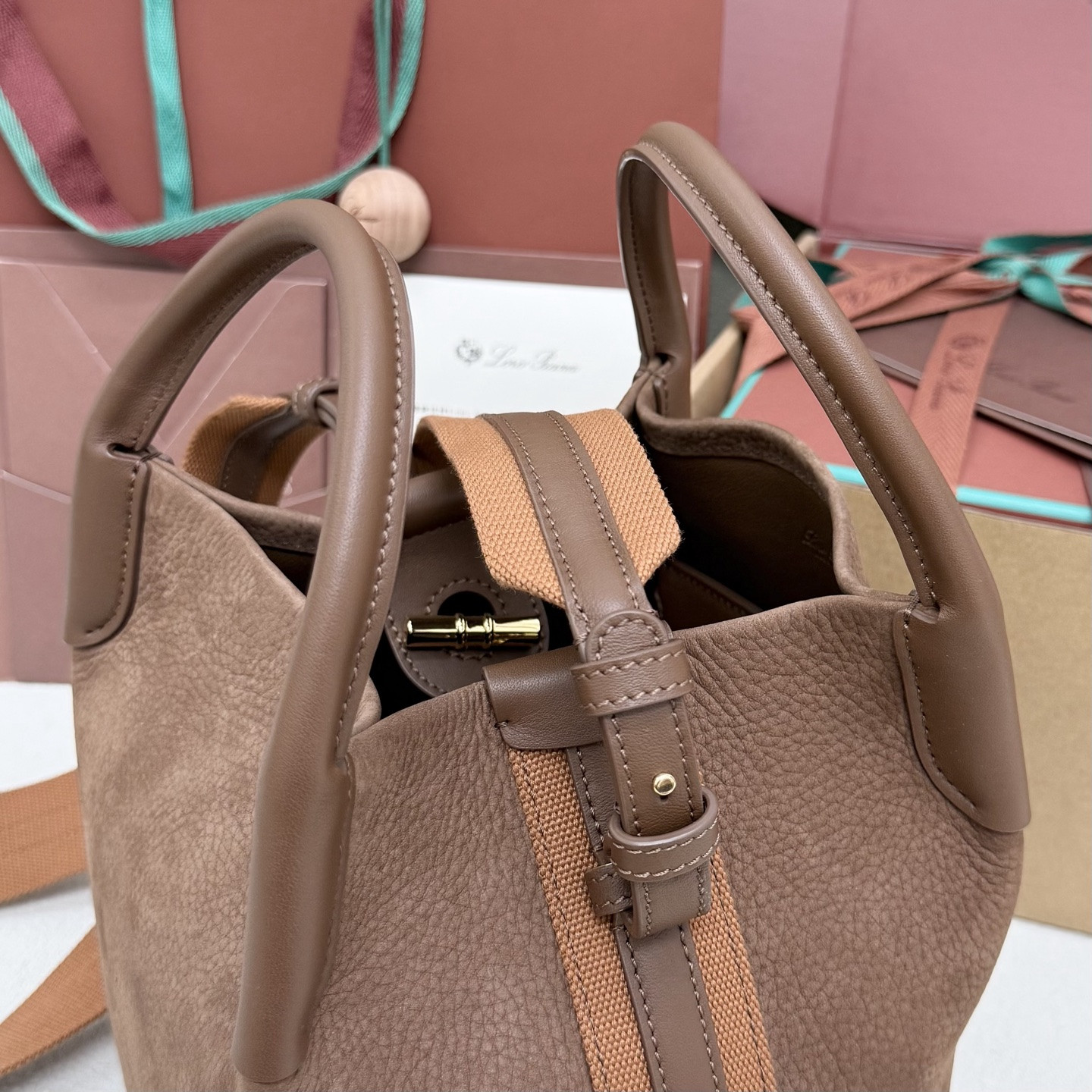 L0r0 P1ana small bale bag 17x20x17cm