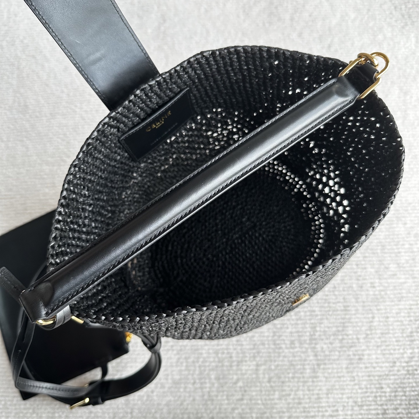Ce1i*e l0vise medium bucket bag made of plant materials and cow leather 23.5x24x16cm
