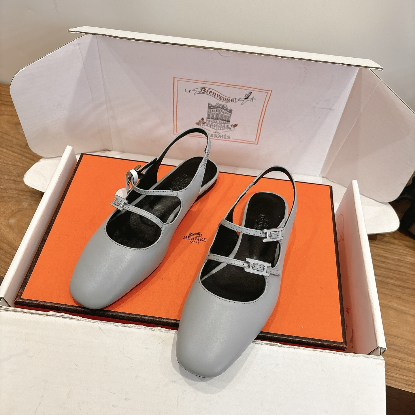 UA H**me5 Mila slingback