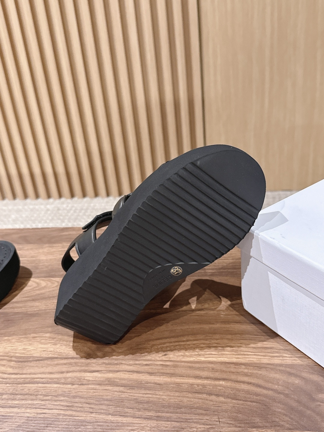 UA Ce1i*e SUNNY Sandals