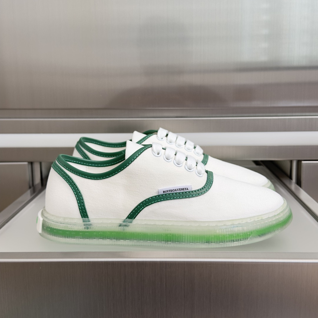 UA B0tt*ga Ven*ta Serena Sneakers