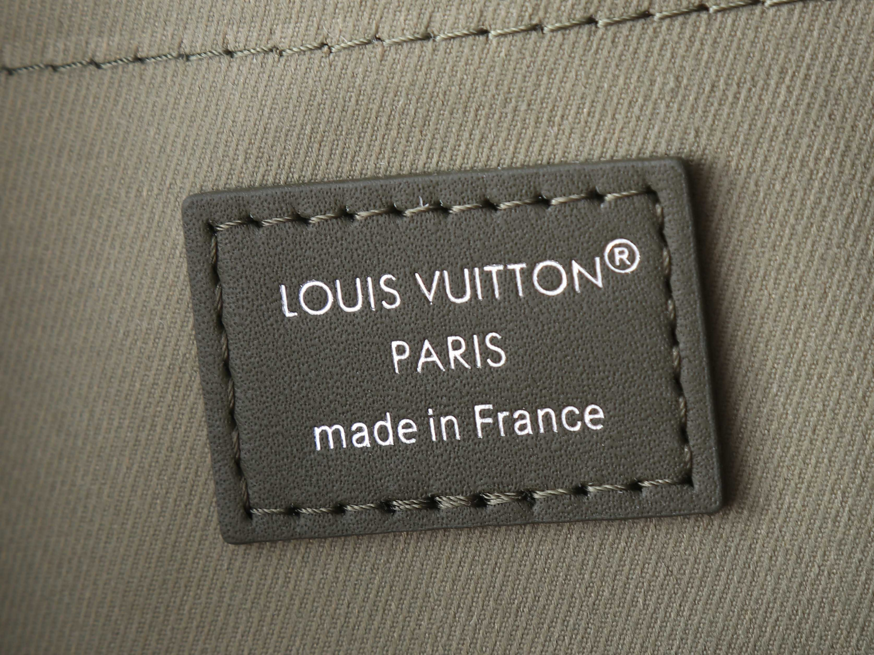LV Keepall Shoulder Strap 25 M28638 25x15x11cm