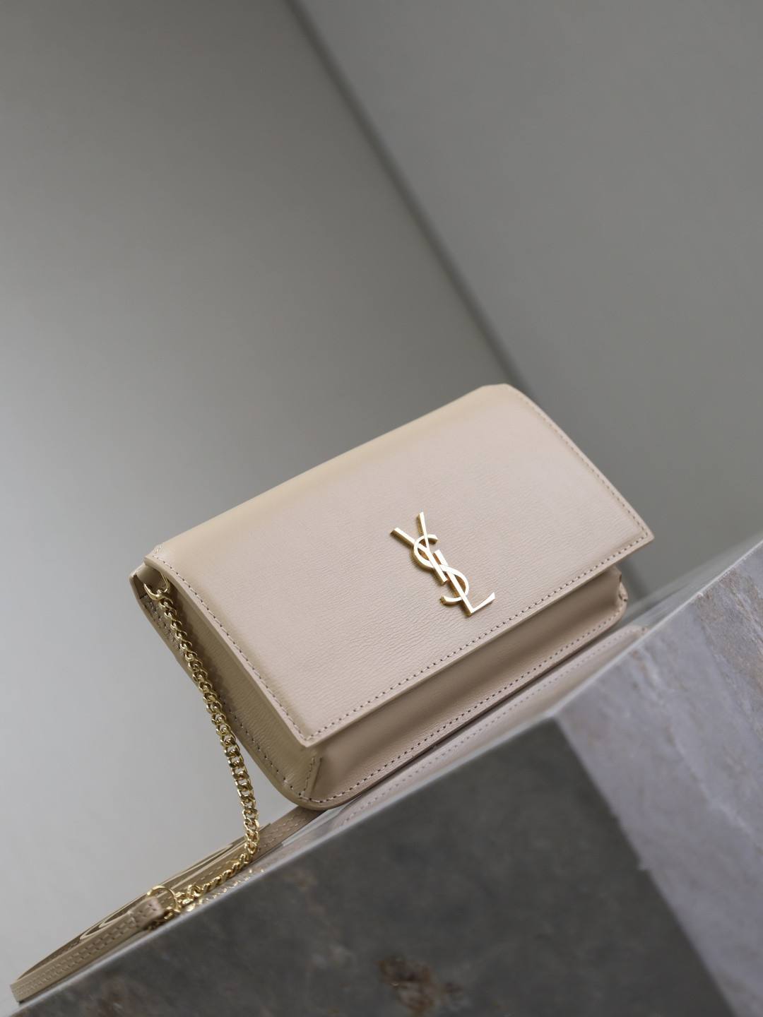 Y51 CASSANDRE phone holder 18.5x11x2.5cm