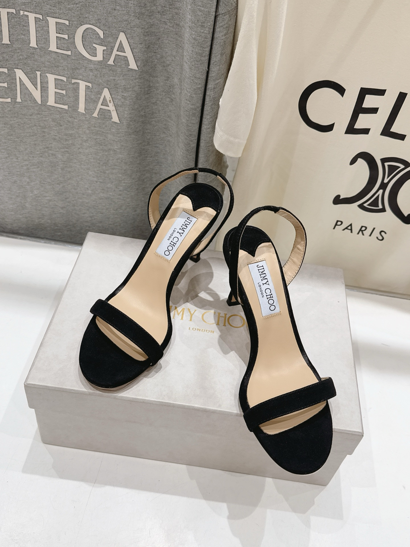 UA J1m*y Ch00 Jenn Sandals