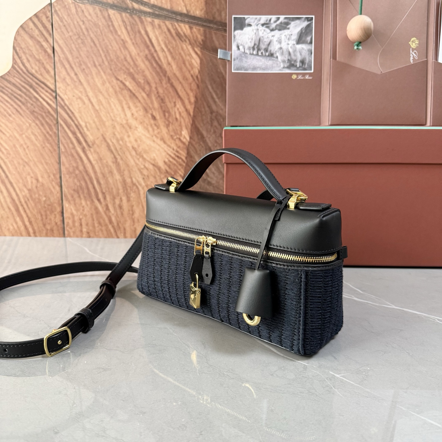 L0r0 P1ana Extra Bag L23 Deep Blue 23x12x7cm