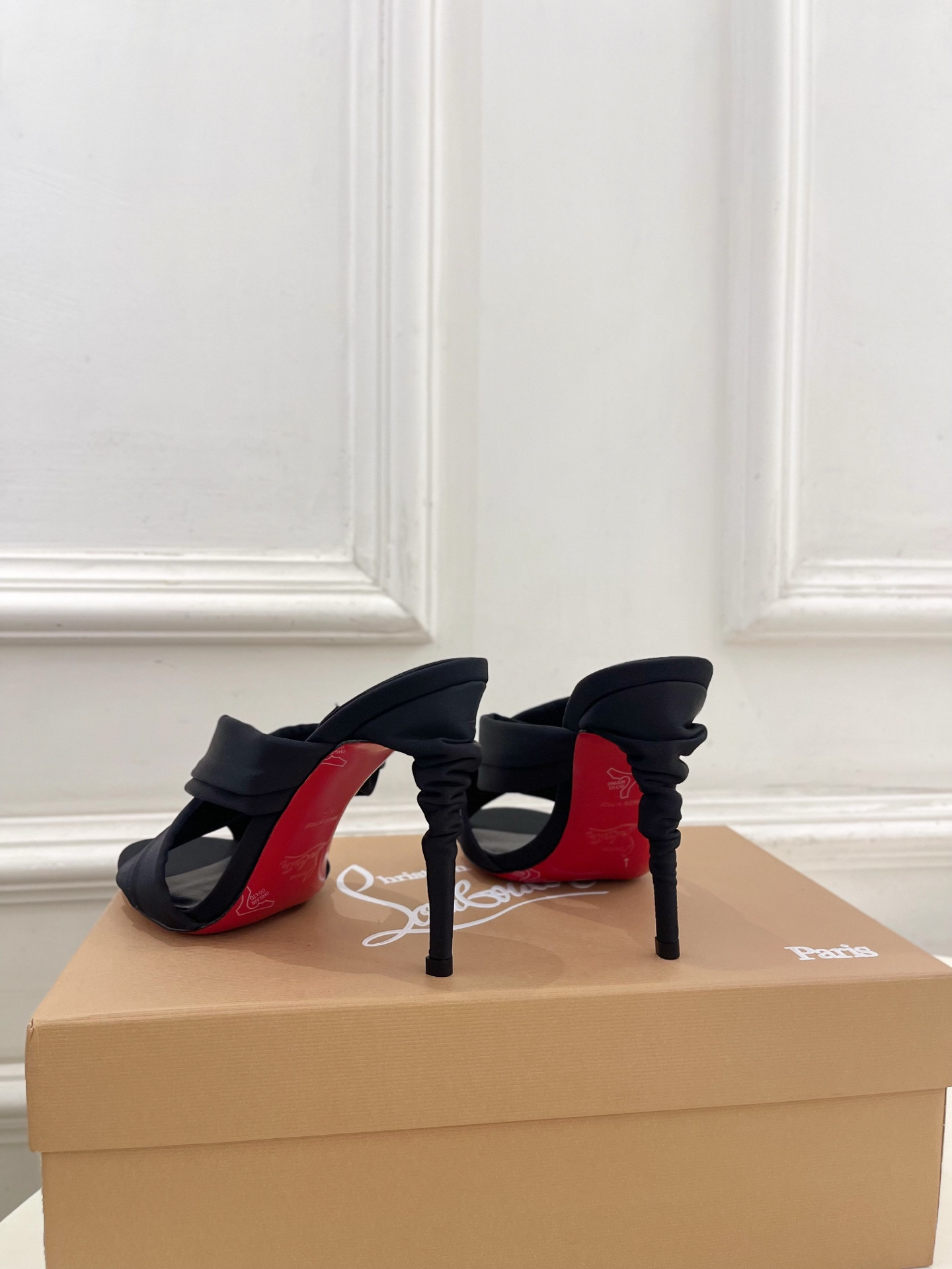 UA Chr1st1an Louboutin Affabula 100 Slides