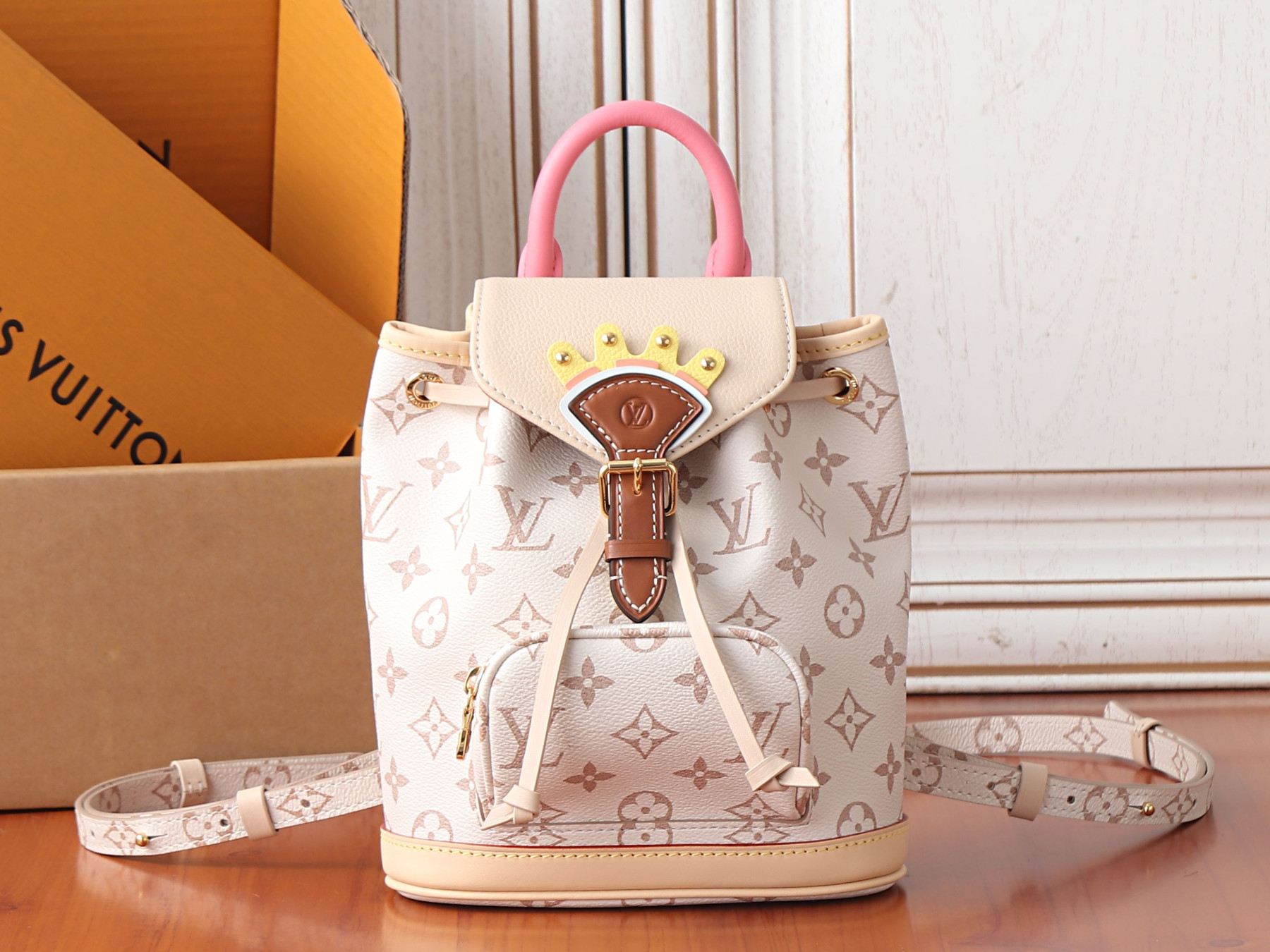 LV Montsouris Mini M2A079 24x25x12cm