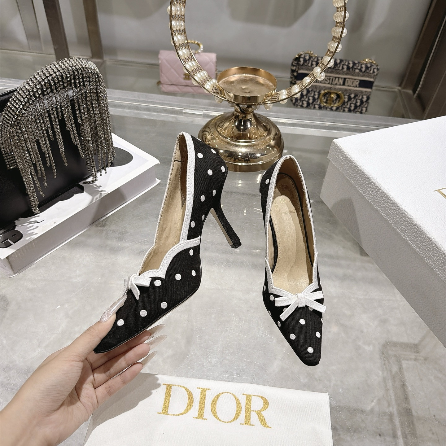 UA D10r Romance Pump 8.5cm Heel