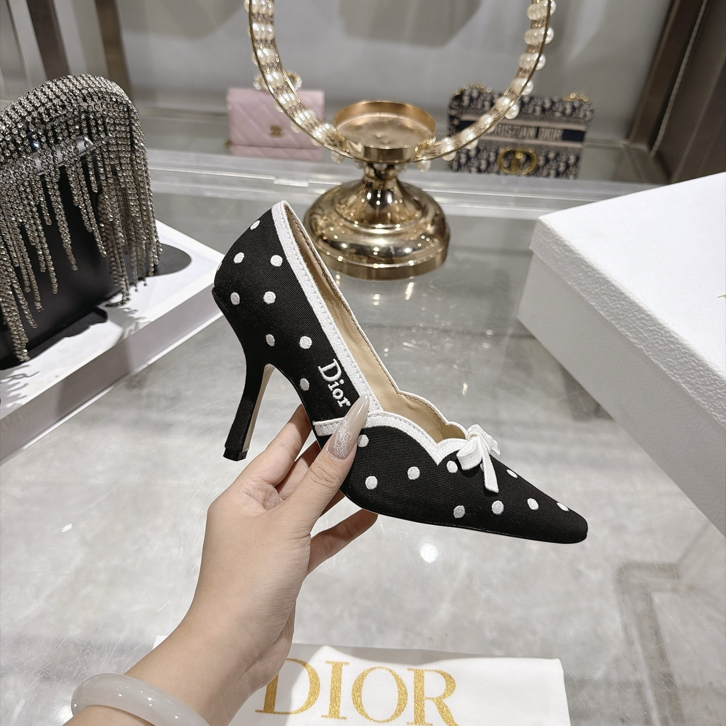 UA D10r Romance Pump 8.5cm Heel