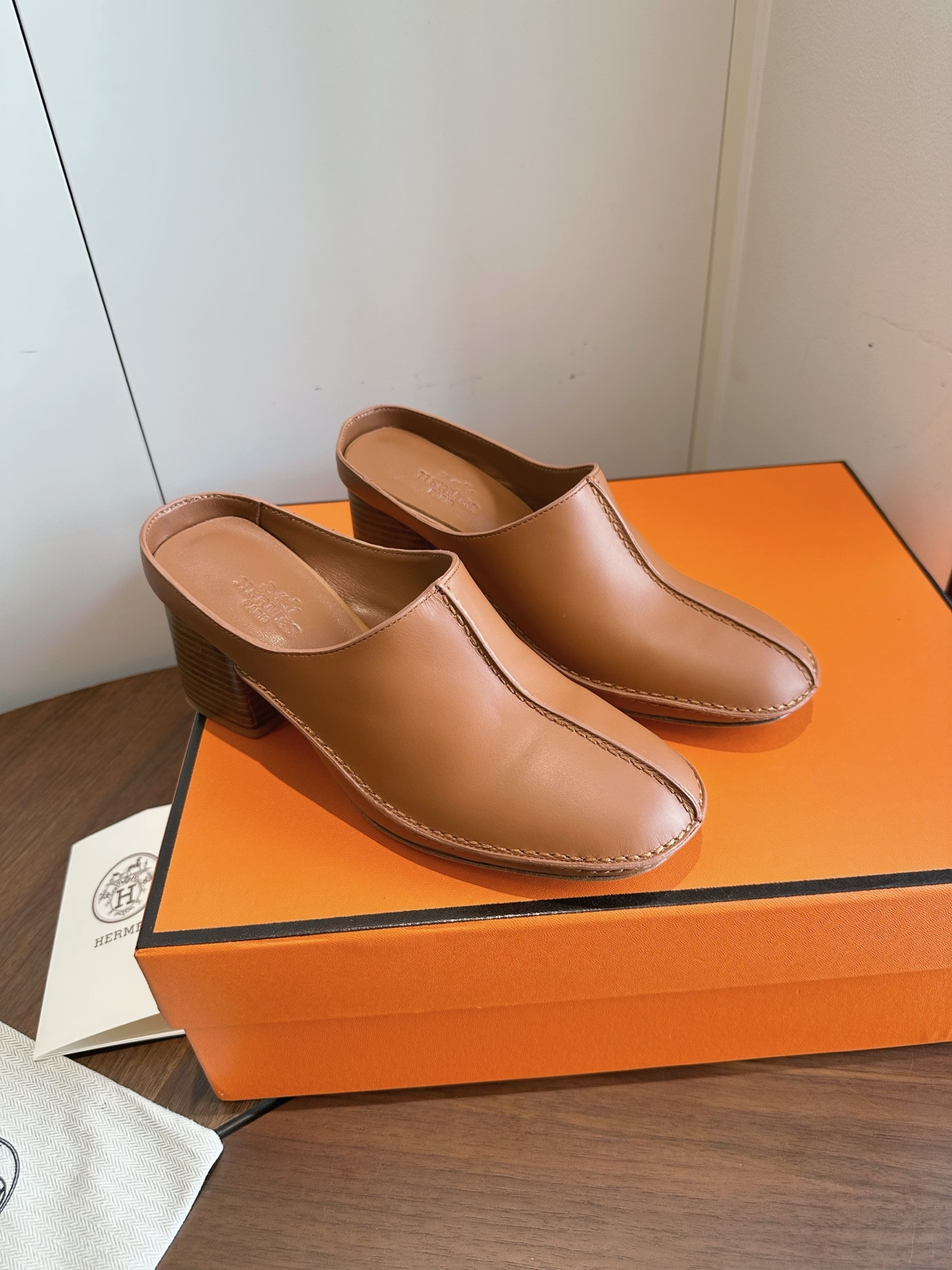 UA H**me5 Mystery Mule