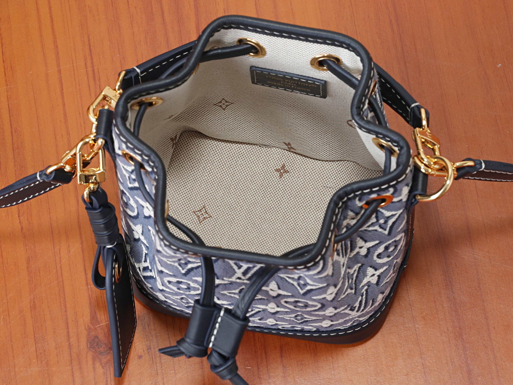 LV Nano Noé M2A150 13 x 16 x 10 cm