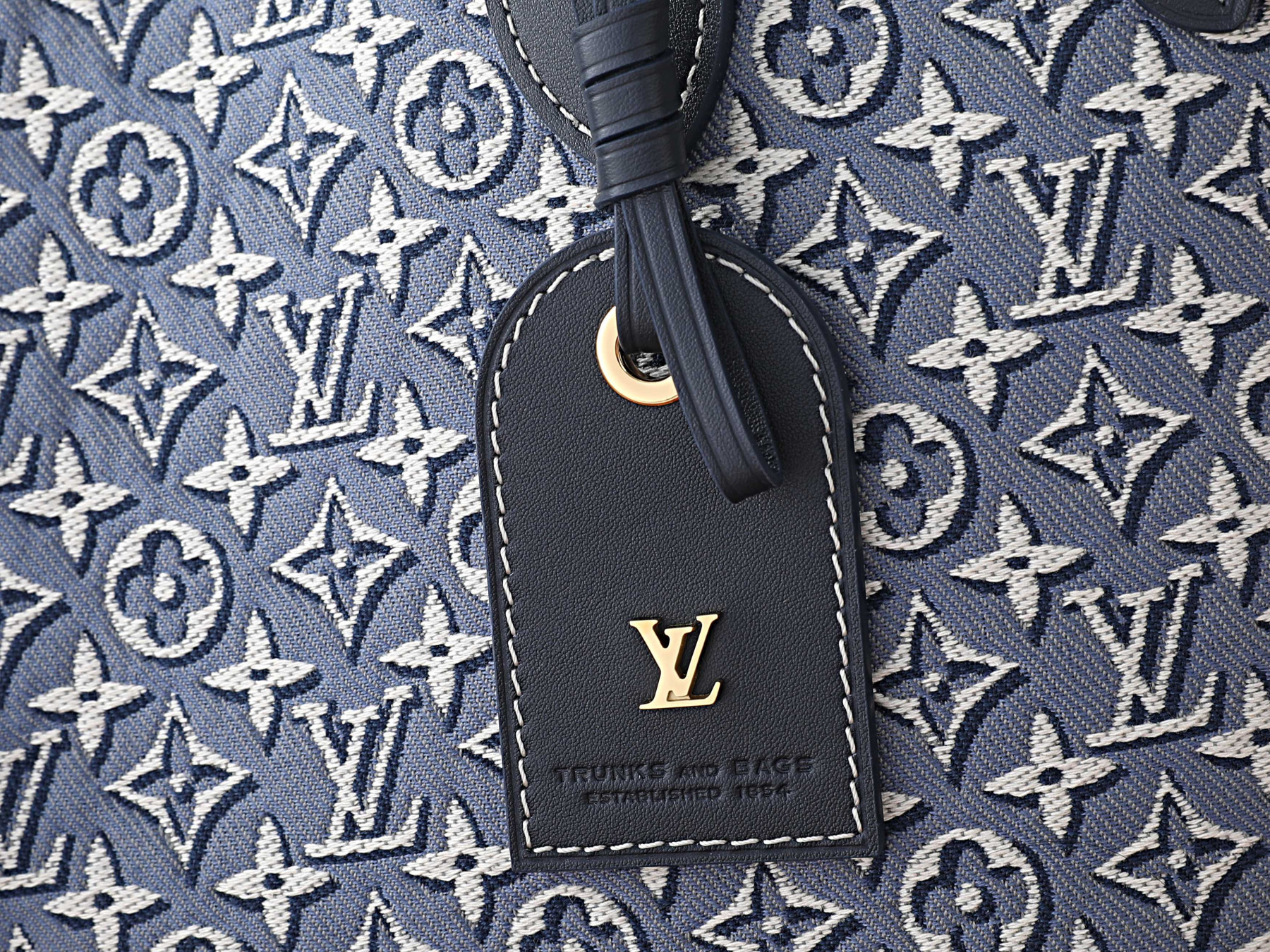 LV Neverfull MM M2A096 47 x 28 x 14 cm Without Box