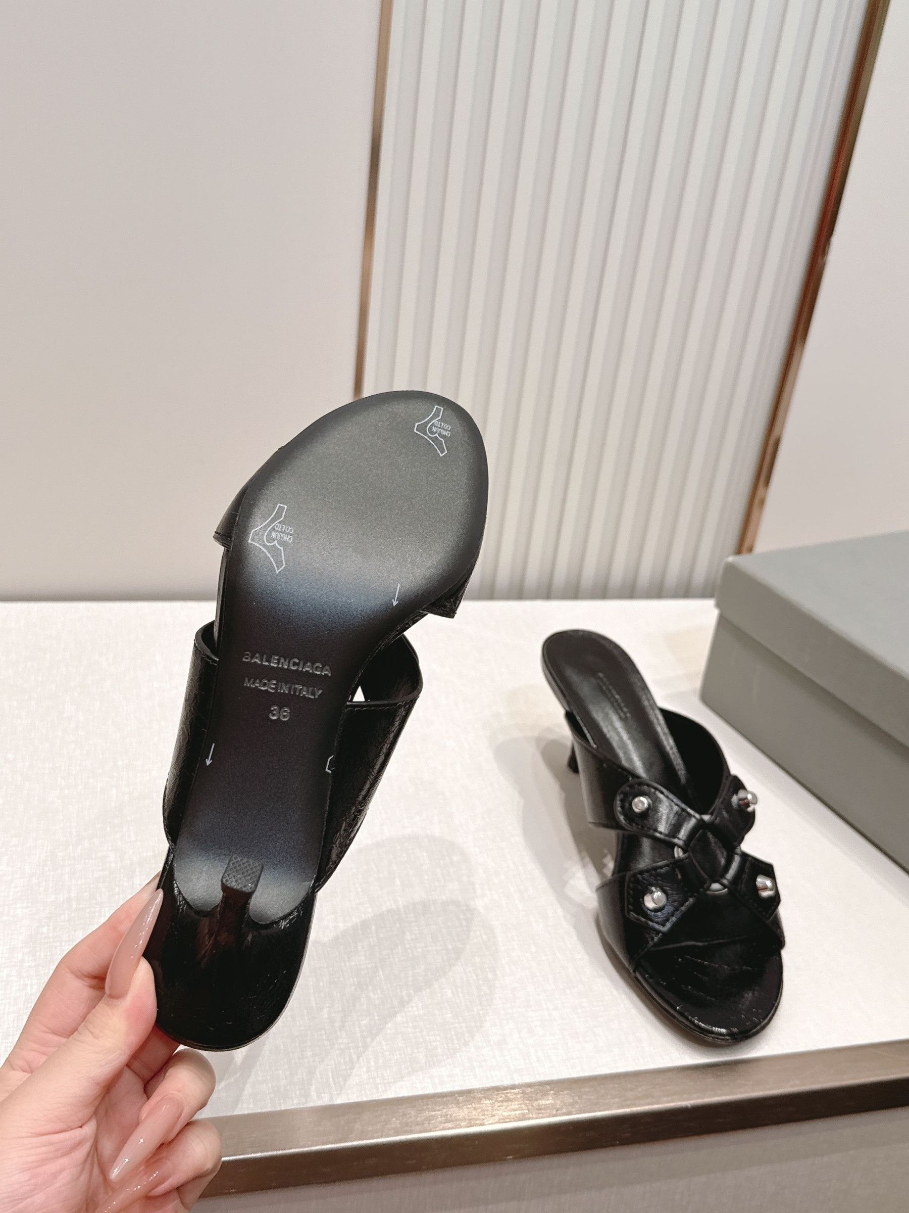 UA Ba1en*iaga City Sandal 6.5cm Heel