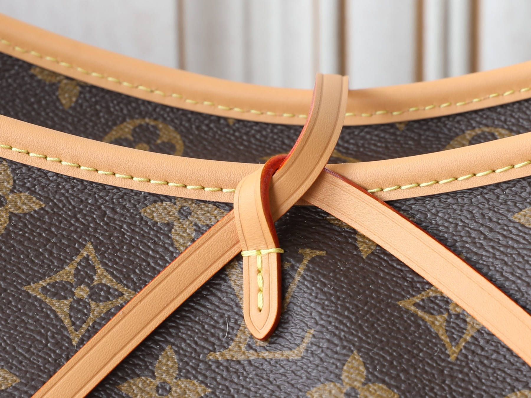 LV CarryAll Travel M3A045 45 x 29 x 20 cm